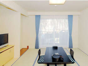 【和室】ごゆっくりお寛ぎ頂ける和室は8畳と10畳タイプをご用意しております。