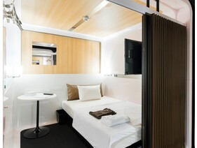 【スーペリアポッド】男性専用・女性専用フロアに分かれております。