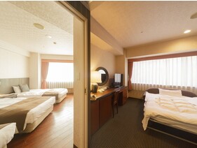 デラックストリプル(フォース)