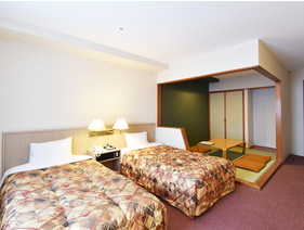 コンパクト和洋室(25㎡)│シングルベット×2台、Wi-Fi&加湿付空気清浄機完備