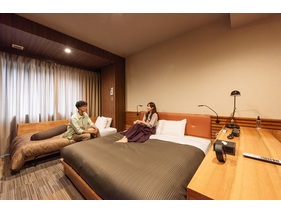 【禁煙】デラックスダブル+ソファーベッド