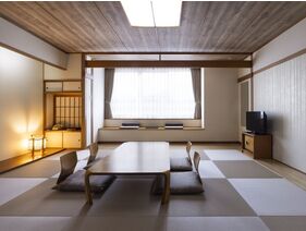 ◆和室43平米／畳のやさしい質感と和の趣が広がる和室で、心ほどけるひとときを。（客室一例）
