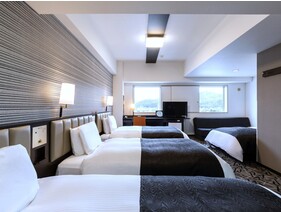 フォースルーム　広さ32m2
