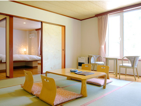 【清流館・和洋室】8畳＋ベットルームの広いお部屋はご家族やグループでの利用にも便利。