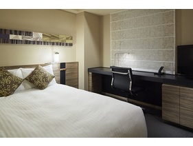【スタンダードダブル】
Room Size: 16㎡
Bed Size: 1400×1970mm 