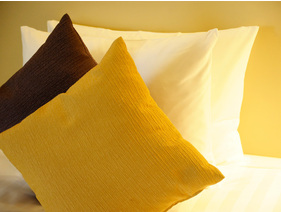 【客室イメージ】全客室シモンズ社製ベッドを採用しております。