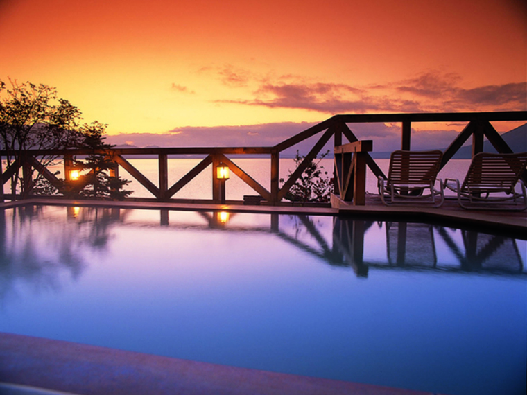湖畔の宿　支笏湖　丸駒温泉旅館