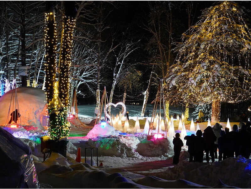 ニングルテラス横で繰り広げられる冬のイルミネーションの世界