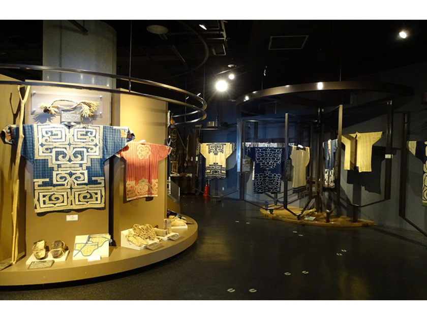 館内にはアイヌ民族の当時の生活がよくわかる様々な展示品がいっぱいです