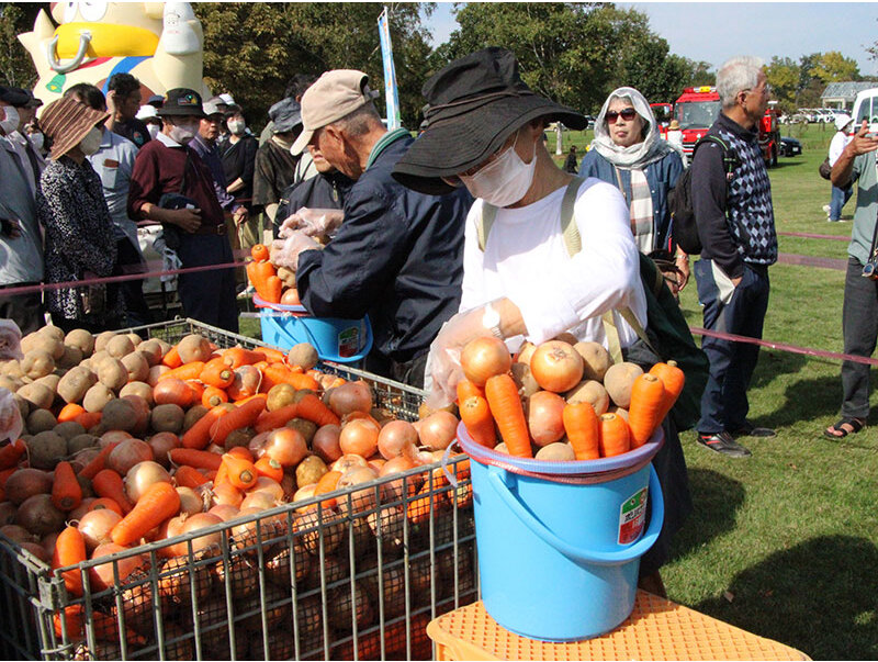 ここが腕の見せ所、野菜詰め放題