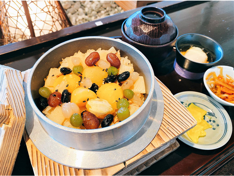 深川産新米を使用したこの時期限定の「栗釜飯」