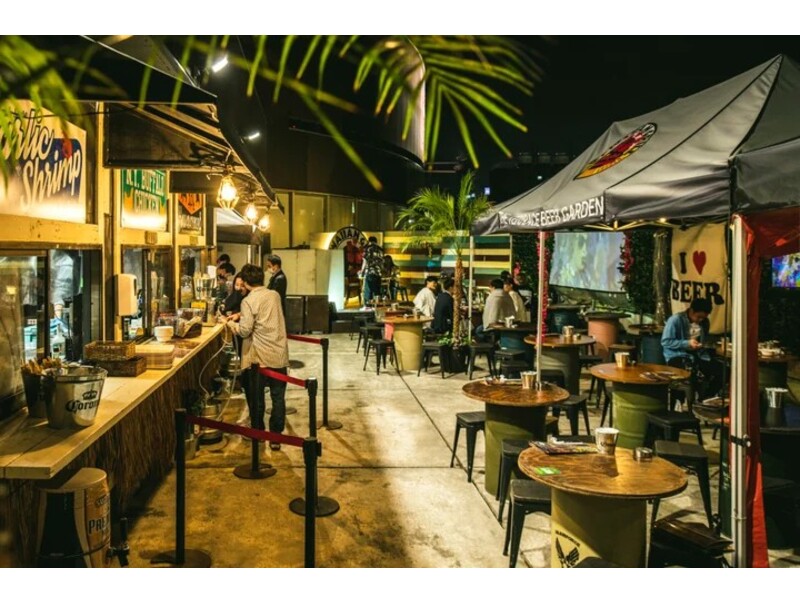 南：THE TERRACE BEER GARDEN HAWAIIAN GRILL“ALOHA AMIGO”
全天候に対応、テーマはハワイ！