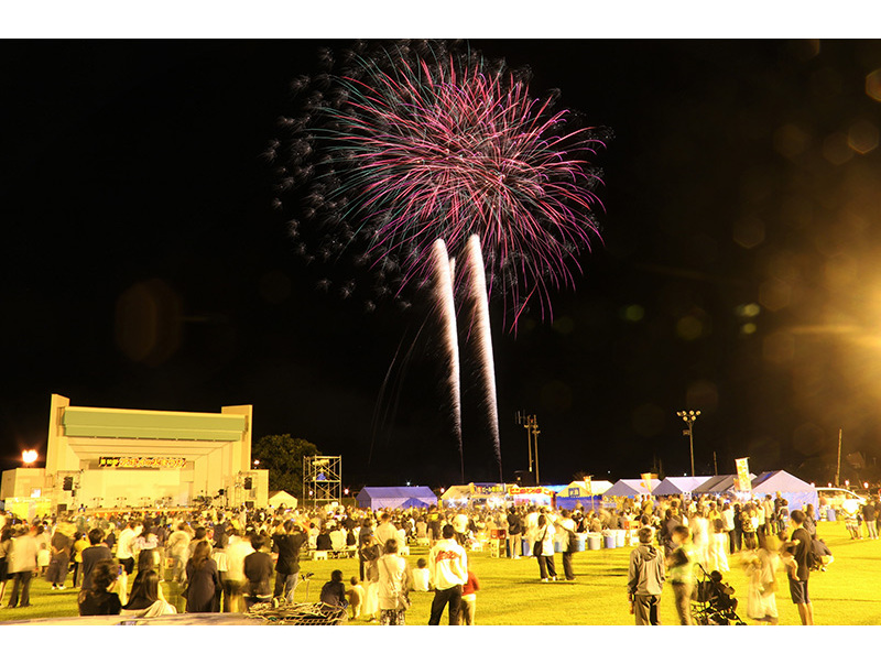 初日には花火大会開催予定