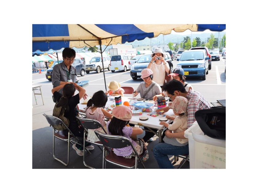 子どもたちに人気の木工製作。気軽に木に親しむことができます（過去開催時の様子）