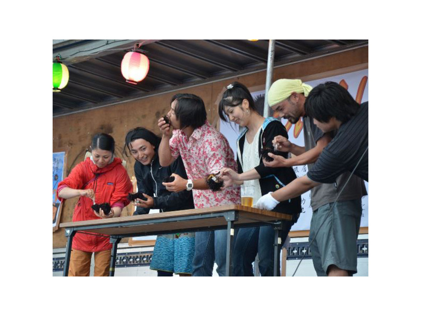うにの早食い競争!今年の1位はあなたかも...!?