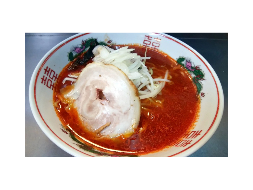 こちらが「地獄ラーメン0丁目」。こんなに赤いのに不思議とマイルドな辛さの旨味をぜひ味わってみて