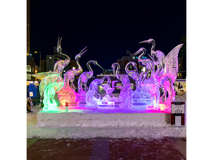 2023年大氷像「道鳥-丹頂の息」は中村 順一氏による特別出品作品