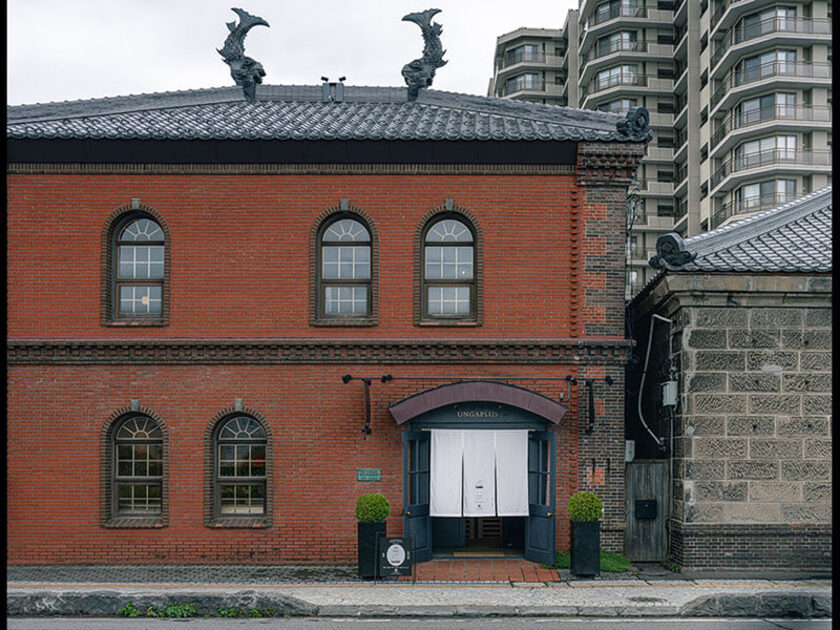 小樽の歴史が刻まれている「旧小樽倉庫本庫」を活用。1893年に設立された、北海道で初めての営業倉庫だったそうです。