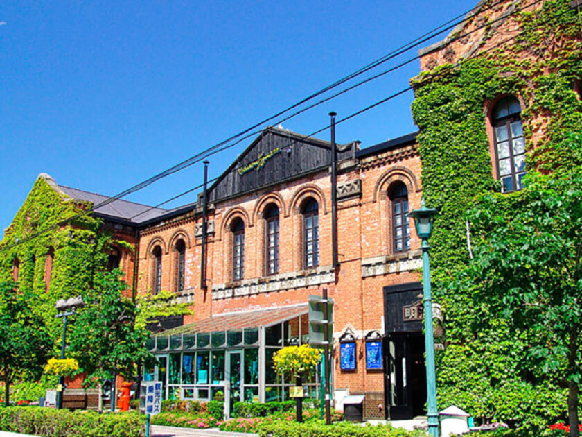 北海道の玄関口だった函館に第1号の郵便局として1911（明治44）年に建造され、1962（昭和37）年までの約50年間、大きな役割を担っていた建物